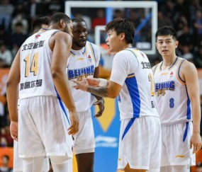 乐鱼-CBA最新消息！赵睿确定第一阶段报销，杨鸣被喊下课