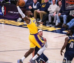 乐鱼登录入口-湖人进步明显，詹姆斯一点真该批！东契奇历史第二，艾顿出新消息