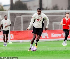 乐鱼app下载-马不停蹄，伊萨克周三参加了利物浦的训练